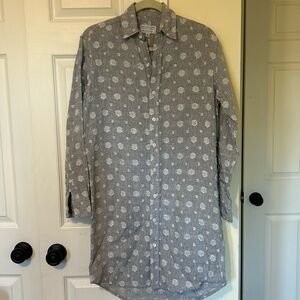 Emily Phillips gray girlfriend dress